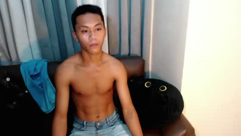 jonil_shyguy online show from June 2026 06:00:01 AM