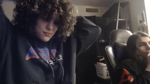 jonmessfan online show from December 2025 08:35:01 PM