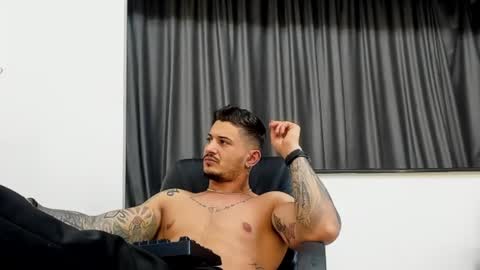 Snapshot of jonnyporn1 chatting on January 2025 12:02:01 AM jonnyporn1 online show from January 2025 12:02:01 AM