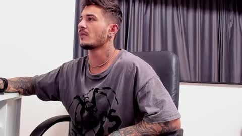 Snapshot of jonnyporn1 chatting on January 2025 09:26:01 PM jonnyporn1 online show from January 2025 09:26:01 PM