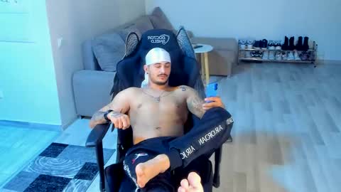 Snapshot of jonnyporn1 chatting on October 2025 05:35:02 PM jonnyporn1 online show from October 2025 05:35:02 PM