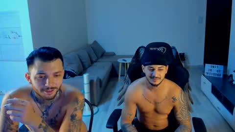 Snapshot of jonnyporn1 chatting on November 2025 10:52:01 PM jonnyporn1 online show from November 2025 10:52:01 PM