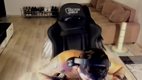 Snapshot of jonnyporn1 chatting on December 2025 09:20:01 PM jonnyporn1 online show from December 2025 09:20:01 PM