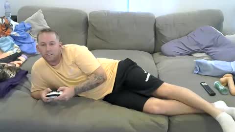 jorddiickzilla online show from November 2025 01:18:01 AM