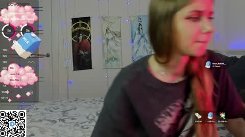 Mila online show from January 2025 08:10:02 PM