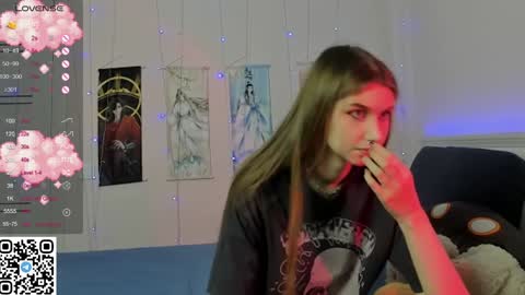 Mila online show from January 2025 08:33:01 PM