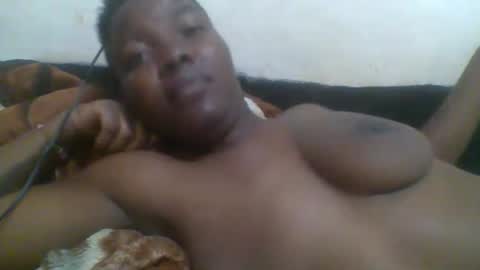 Snapshot of jos_lynn chatting on November 2025 04:40:02 AM jos_lynn online show from November 2025 04:40:02 AM