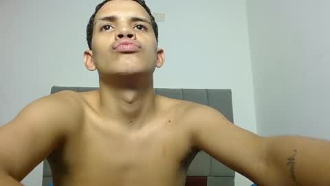 JOSE AND DANIEL online show from July 2026 08:01:02 AM