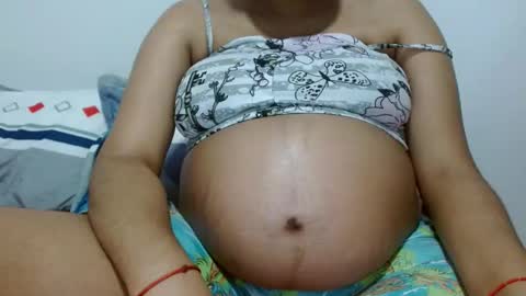 Snapshot of jose_ruiz1 chatting on February 2025 09:35:02 PM jose y carolina online show from February 2025 09:35:02 PM