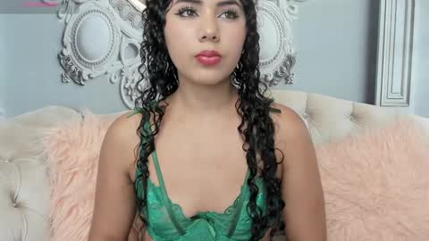 Katalina online show from January 2025 06:21:01 PM