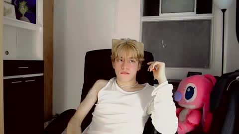 joseon_cute online show from April 2026 01:12:01 AM
