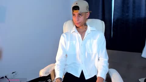 Josep online show from December 2024 09:55:02 PM