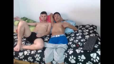 Snapshot of joseph_and_thomas chatting on February 2025 08:27:02 PM thomas y joseph online show from February 2025 08:27:02 PM