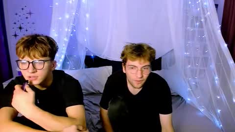 joseph_bear_ online show from October 2025 07:14:01 PM