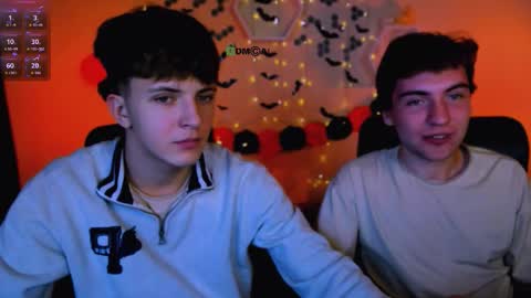 joseph_bear_ online show from November 2025 07:49:02 PM