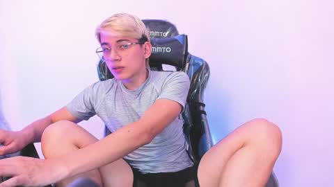 Snapshot of joseph_brown_ chatting on January 2025 03:33:01 PM JOSEPH BROWN online show from January 2025 03:33:01 PM