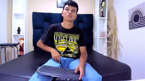 Joseph Gonzalez online show from December 2025 06:48:01 PM