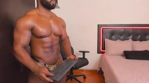 Snapshot of joseph_palacios chatting on November 2025 03:44:02 PM joseph palacios online show from November 2025 03:44:02 PM