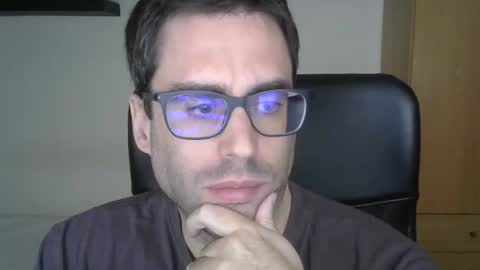 Snapshot of josevd chatting on November 2025 11:32:01 AM Jose online show from November 2025 11:32:01 AM