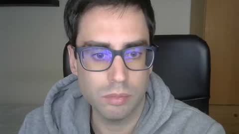 Snapshot of josevd chatting on November 2025 03:12:02 PM Jose online show from November 2025 03:12:02 PM