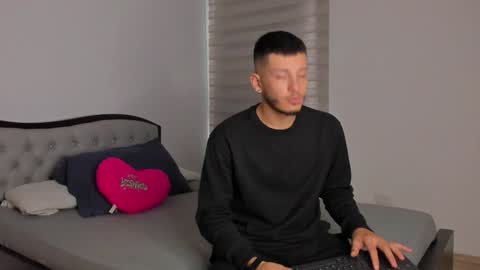 Snapshot of josh_and_dilany chatting on December 2024 01:38:02 PM Dilany Josh online show from December 2024 01:38:02 PM