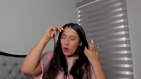 Snapshot of josh_and_dilany chatting on January 2025 02:41:01 PM Dilany Josh online show from January 2025 02:41:01 PM