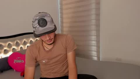 Snapshot of josh_and_dilany chatting on February 2025 02:06:02 PM Dilany Josh online show from February 2025 02:06:02 PM