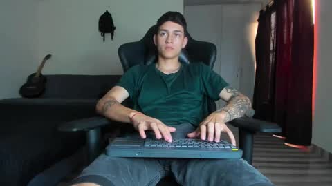 Snapshot of joshmiller_ chatting on November 2025 02:06:02 PM Josh online show from November 2025 02:06:02 PM