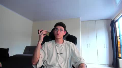 Snapshot of joshmiller_ chatting on December 2025 03:09:02 PM Josh online show from December 2025 03:09:02 PM