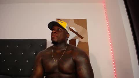 JHON online show from November 2025 01:27:01 AM