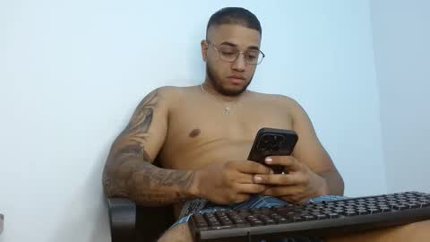 joshuadanielss online show from April 2026 01:37:01 AM