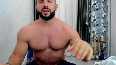 joshuamuscle69 online show from November 2025 06:28:01 PM