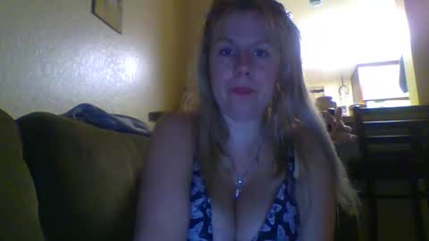 Snapshot of josiecaruso chatting on October 2025 06:04:01 AM Lana Caruso online show from October 2025 06:04:01 AM