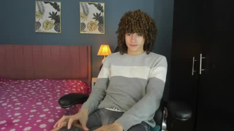 Snapshot of joss_shellby chatting on April 2026 04:21:02 PM joss_shellby online show from April 2026 04:21:02 PM