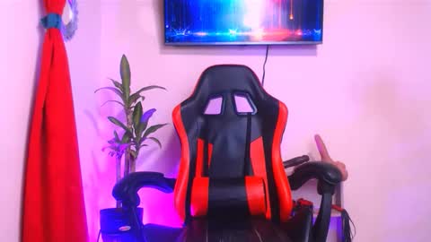 josue_linares online show from June 2026 07:58:02 AM