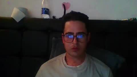 Snapshot of josux8 chatting on November 2025 08:19:02 PM josux8 online show from November 2025 08:19:02 PM