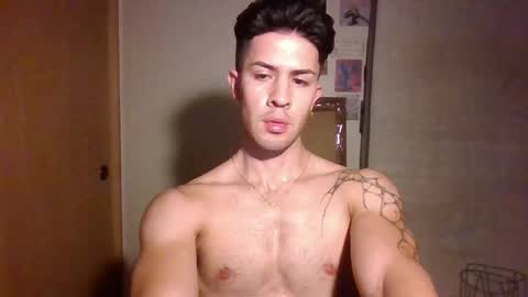 jotarojas1 online show from March 2025 06:10:01 AM