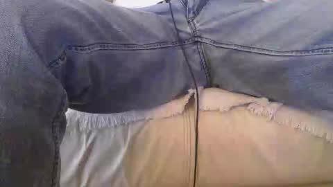 jovenduro84 online show from October 2025 01:53:02 PM