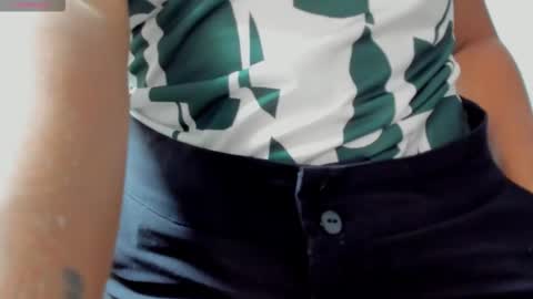 Snapshot of joyaoscura55 chatting on November 2025 08:57:01 PM sofiaparker8 online show from November 2025 08:57:01 PM