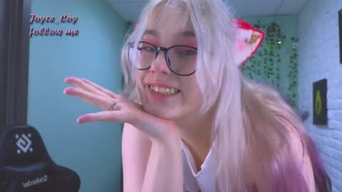 Snapshot of joyce_coy chatting on December 2024 04:36:01 PM Joyce online show from December 2024 04:36:01 PM