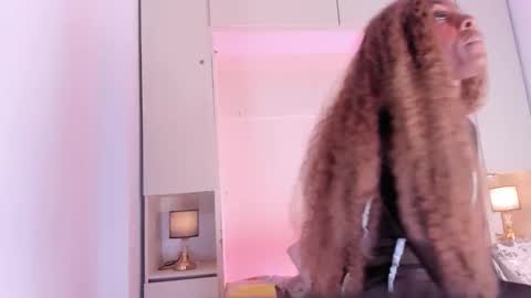 joyceblake online show from February 2026 08:14:02 PM