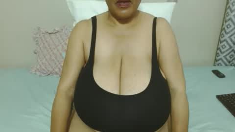 Snapshot of joycemando chatting on November 2025 05:51:01 AM DairyQueen online show from November 2025 05:51:01 AM