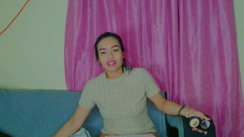    online show from December 2025 05:48:02 AM