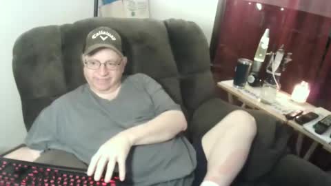 Snapshot of jpmel99 chatting on December 2024 02:39:01 AM jpmel99 online show from December 2024 02:39:01 AM