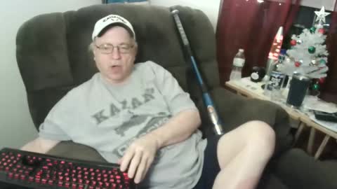 Snapshot of jpmel99 chatting on December 2024 06:22:02 AM jpmel99 online show from December 2024 06:22:02 AM