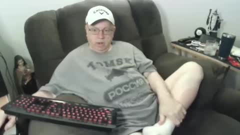 Snapshot of jpmel99 chatting on October 2025 12:43:02 AM jpmel99 online show from October 2025 12:43:02 AM