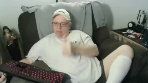 Snapshot of jpmel99 chatting on October 2025 11:17:01 PM jpmel99 online show from October 2025 11:17:01 PM