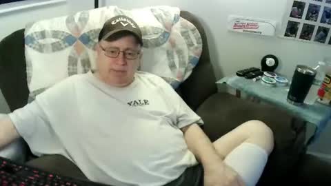 jpmel99 online show from July 2026 10:57:02 PM