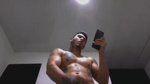 Snapshot of jq401055 chatting on December 2024 05:58:01 PM Jaxxx67 online show from December 2024 05:58:01 PM