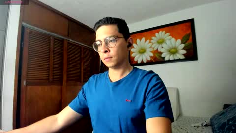 Cristian- tellme Criis online show from November 2025 04:11:02 AM